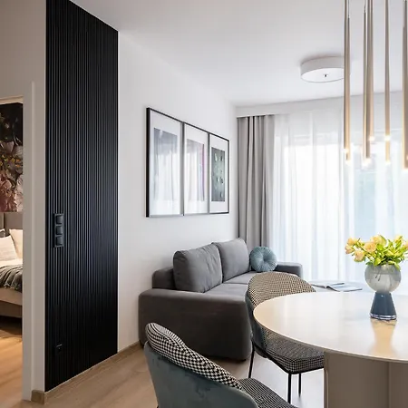 Ina Rent - Mieszczanska 아파트 *