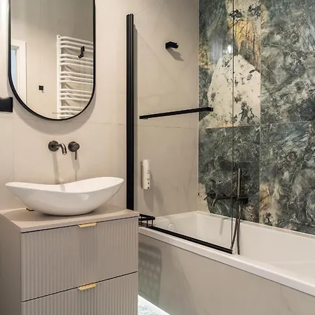 Ina Rent - Mieszczanska 아파트 *