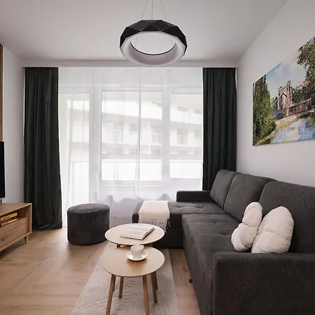 Ina Rent - Mieszczanska 아파트